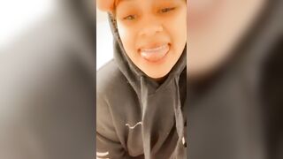 Good Morning to the 15 guys who sees this, I love u