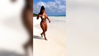 Fit Black Girls: capricurves - the little skip at the end tho ♥️♥️ #4