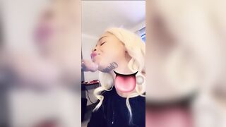 Ebony Throat: Who is shorty she kinda nice♥️♥️ #4