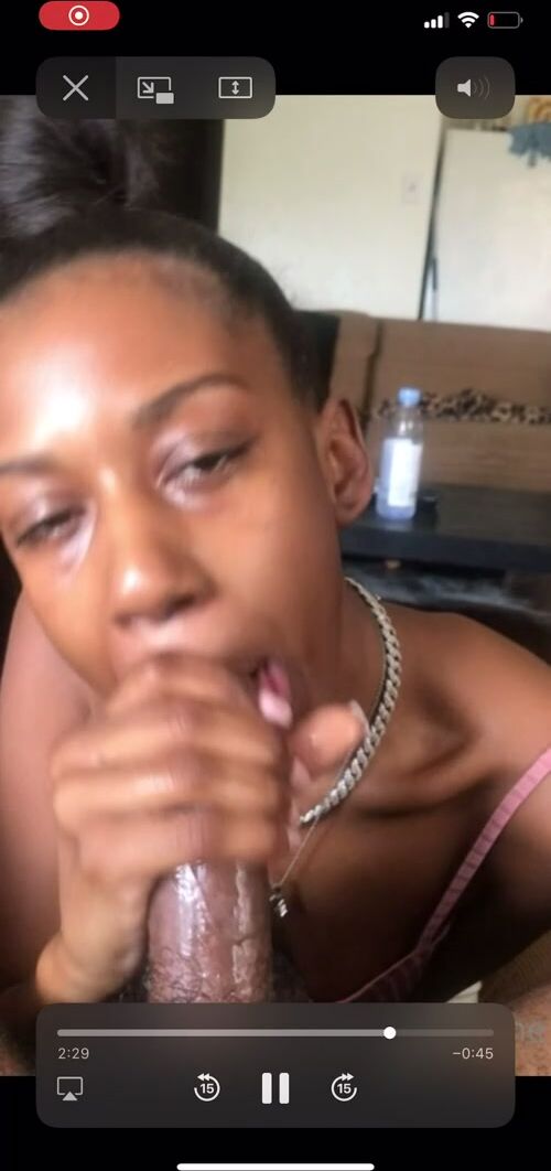 Anybody got her Vids?