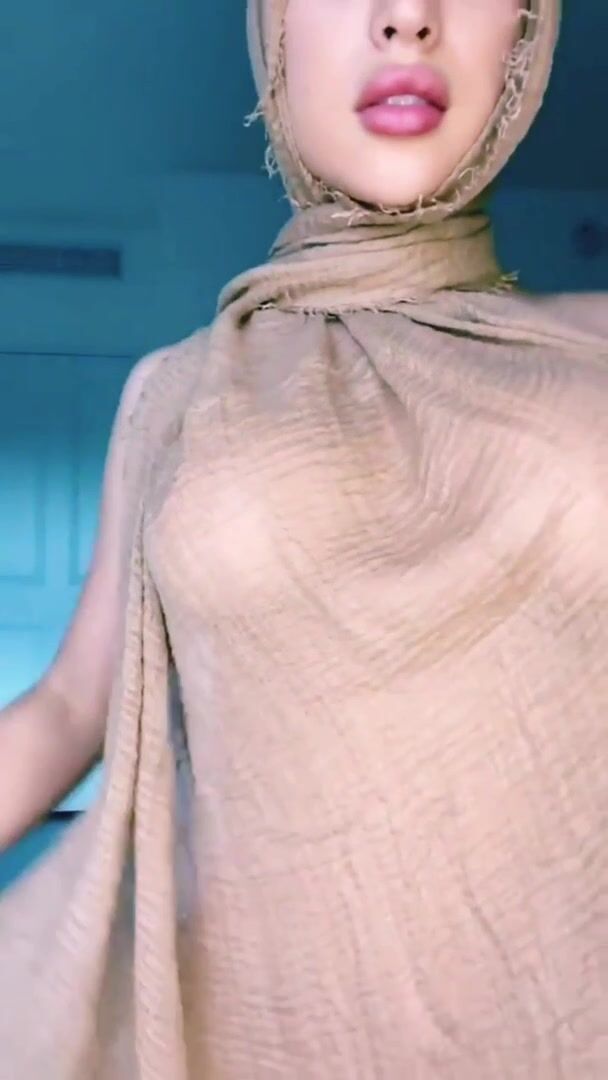 ANY LOVE FOR AN ARAB GIRL ???? ?