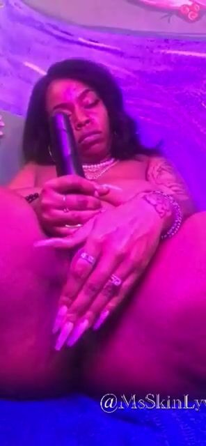 She sexy asl and her ass dumb fat