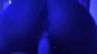 Ebony: Ride da dik #3