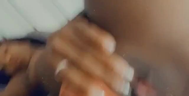 Woke up so horny, come help me ????