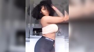 Ebony Homemade: 1k upvotes to unveil my big tits♥️♥️ #4