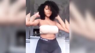 Ebony Homemade: 1k upvotes to unveil my big tits♥️♥️ #2