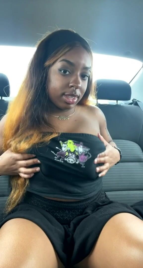 I'll take my titties out anywhere