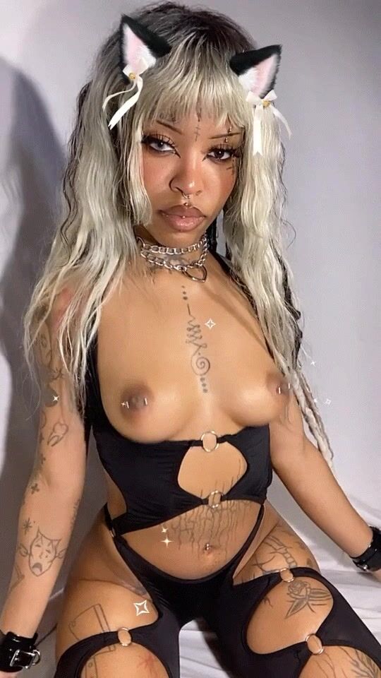 Submissive & breedable