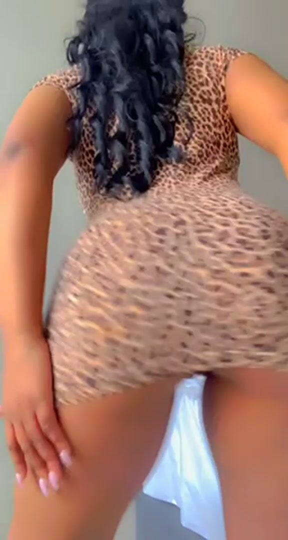 Be honest, do you like slim thick girls?
