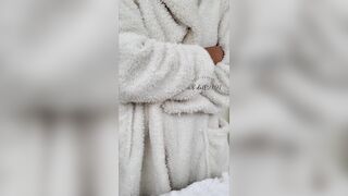 Cum on the balcony with me?