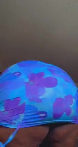 Who love them a deep ass crack to get lost in ????