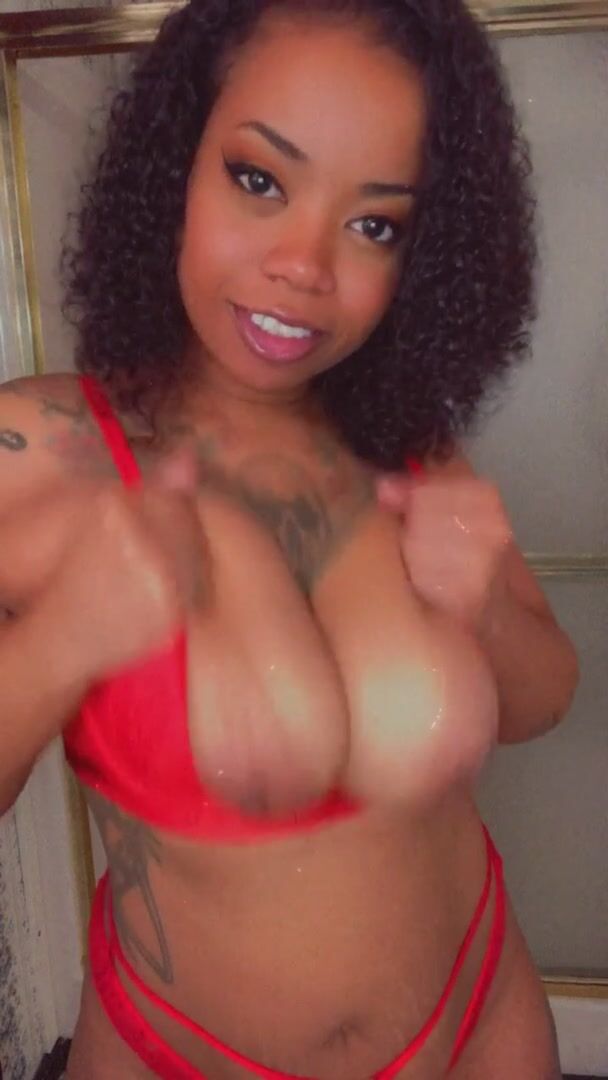 Happy Hump Day from my jiggly tits ????