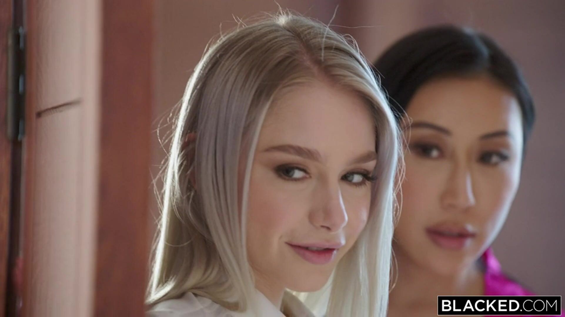 Nicole Doshi - Sweet Temptation