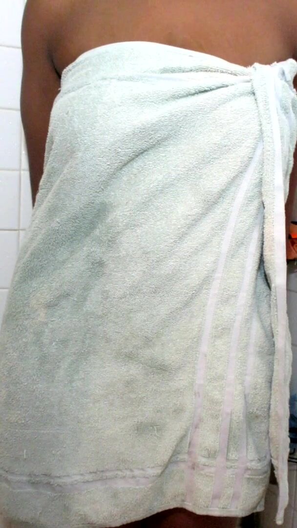 Could you resist me if I were your roommate?