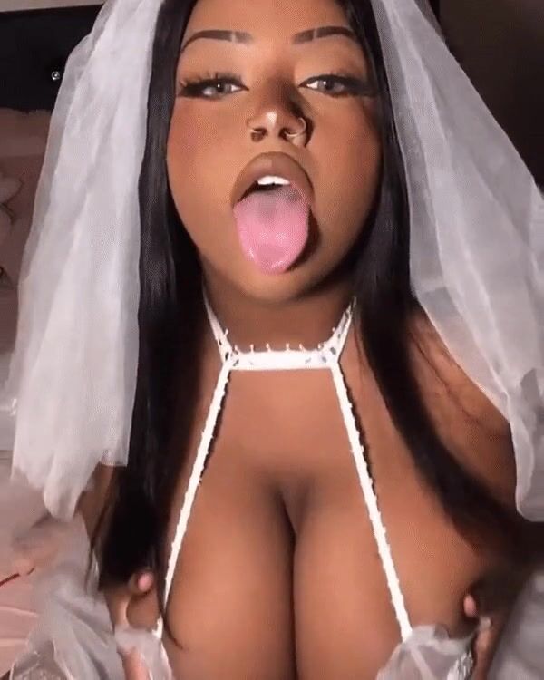 The perfect bride for any BWC ????