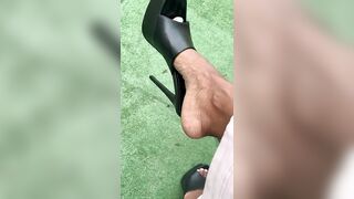 Black and Brown Feet: A little arch for ya! #2