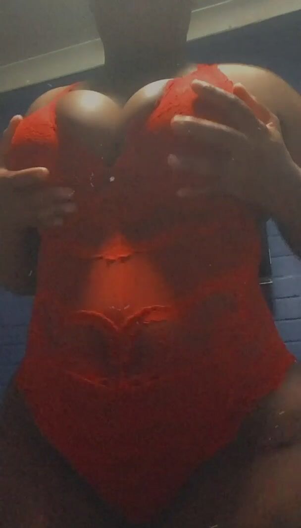 Happy Titty Tuesday to all my Titty lovers