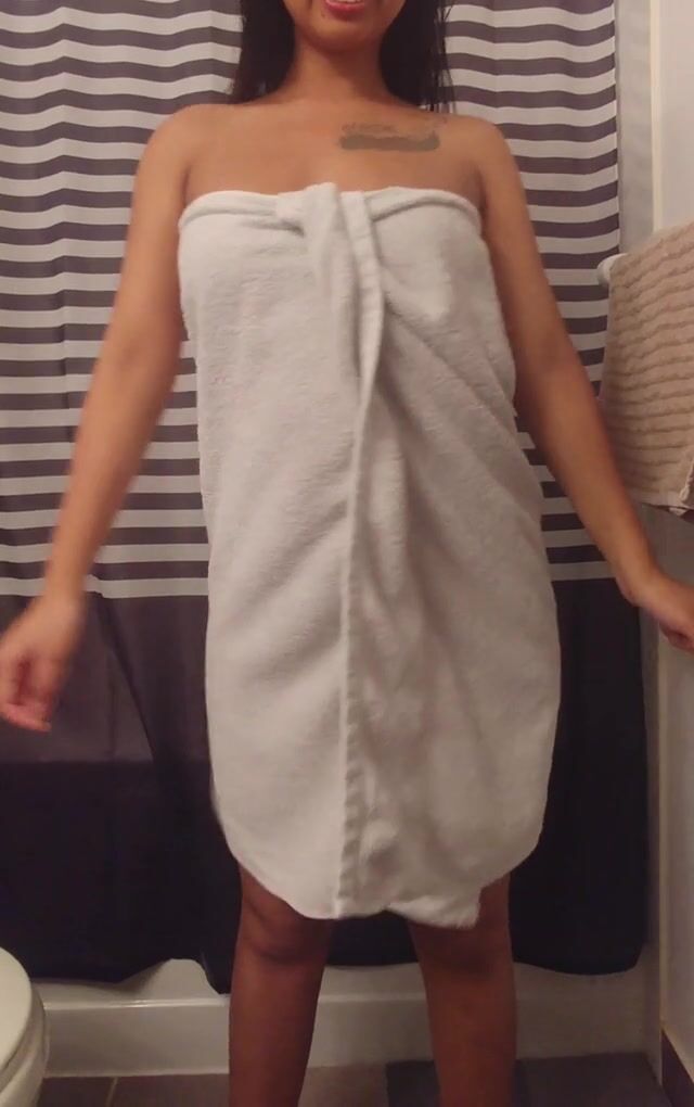 Wiggling out of my towel, hope you like the result