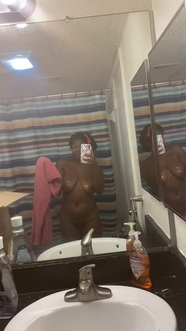 I like my body all wet like this